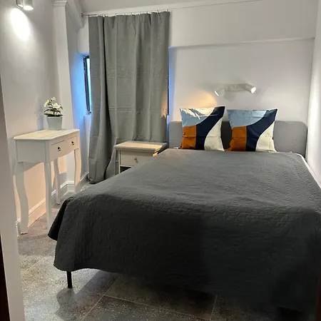 Art Hotel 2*
